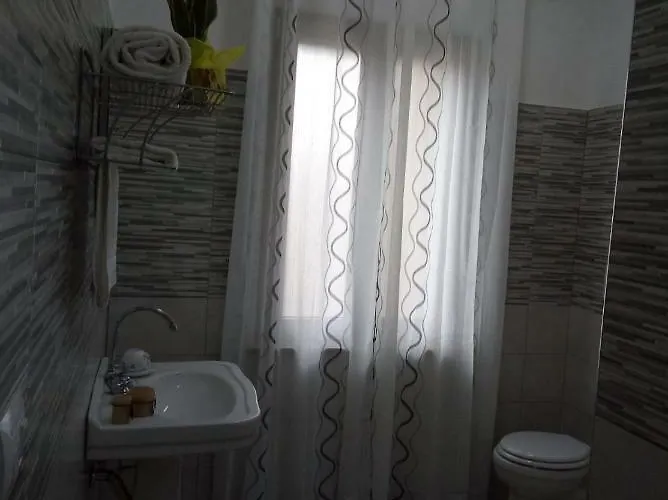 ゲストハウス Il Panorama シナルンガ